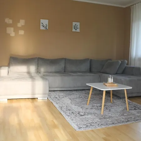 Vienna'S Cozy Corner - Charming Familiy Apartment Gerasdorf bei Wien Buitenkant foto